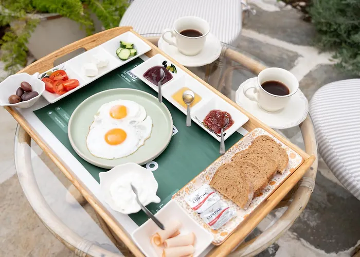 Neoclassical Mansion In By Explore Apart-hotel Ándros