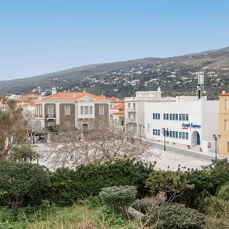 Hotel apartamentowy Neoclassical Mansion In By Explore 4*