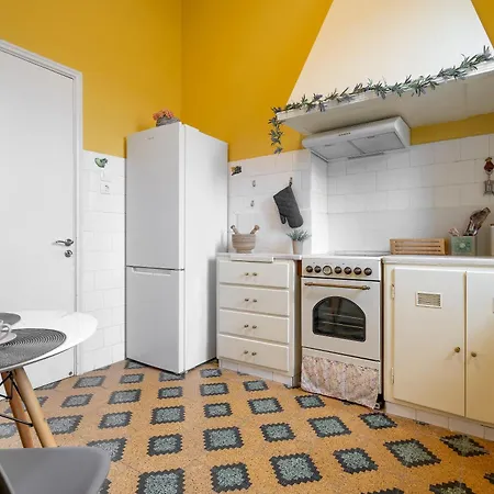 Neoclassical Mansion In By Explore Hotel apartamentowy 4*