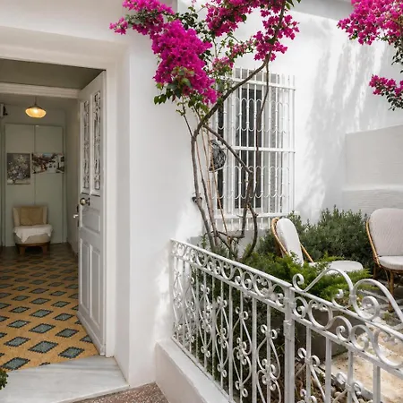 Neoclassical Mansion In By Explore